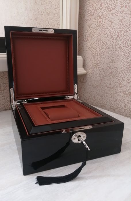 Часы коробка, шкатулка, подарок