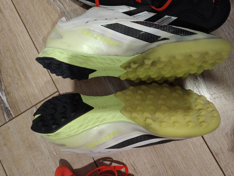 Бутонки Адидас, стоножки различни размери