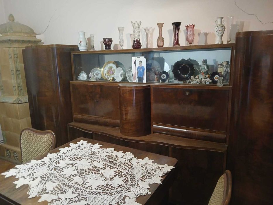 Set mobila veche din lemn masiv