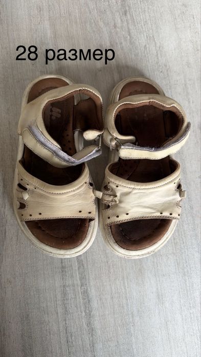 Кроссовки танкетки сандали и лофер