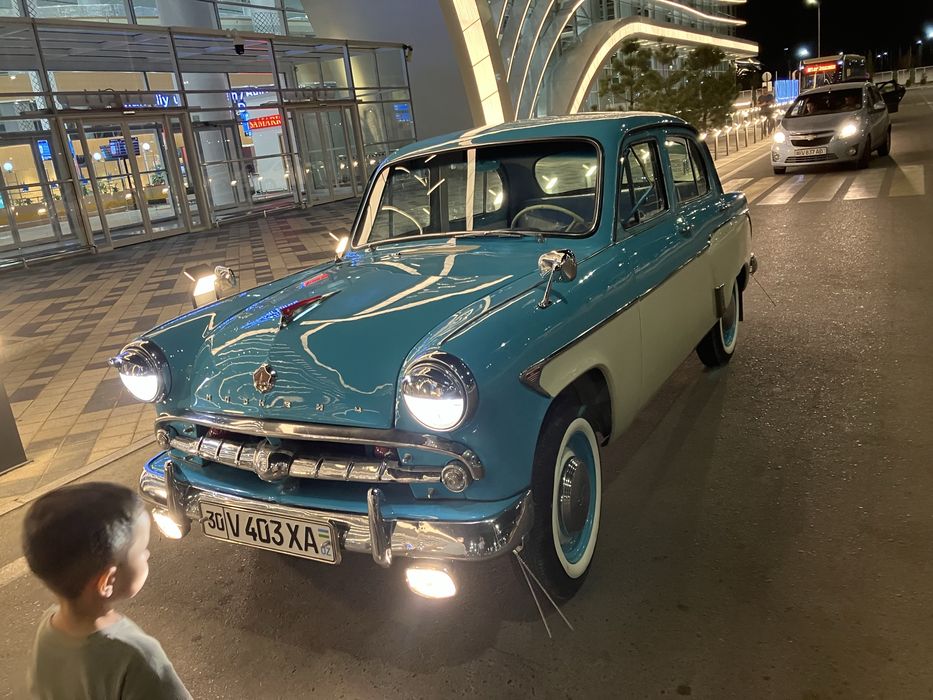 Москвич 407 с куча новоротами