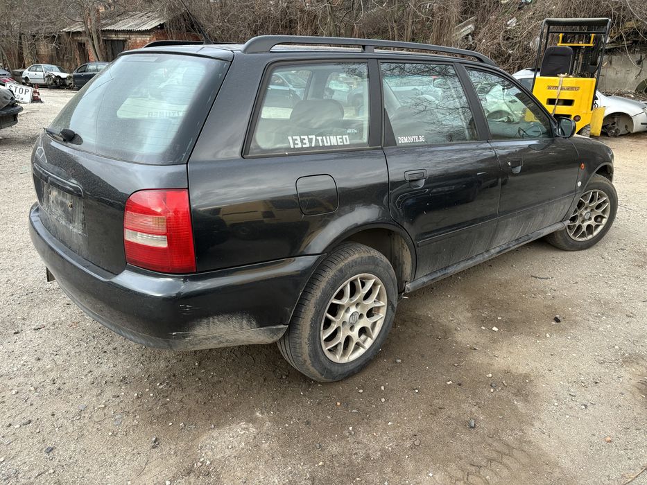 Ауди А4 Б5 1.8 125к.с два броя на части.