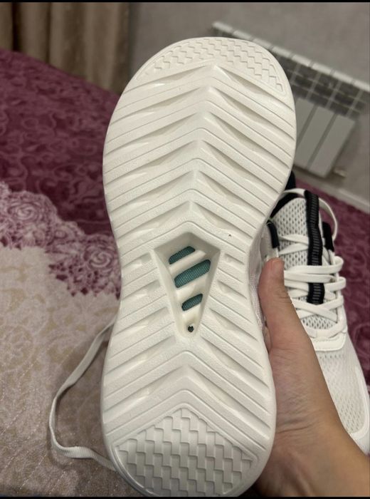 Кроссовки X-tep новые продам