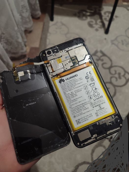 Продам Huawei p8 lite 2017