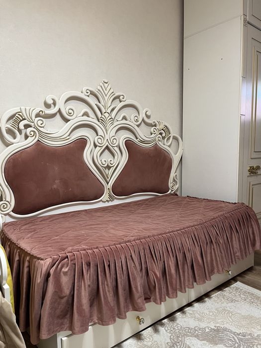 Детская кровать розовая