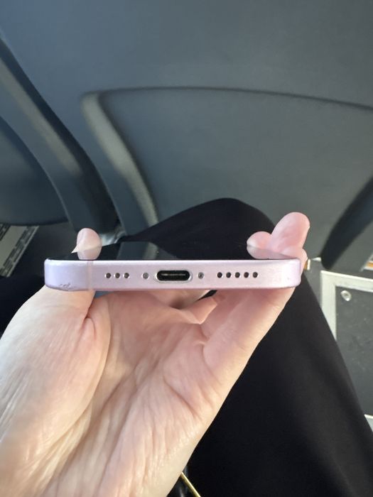 iphone 15,розовый,86%,128гб