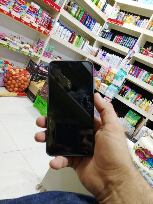 Sammsung A 55 holati tiniq srocni sotaman hotirasi 128 8