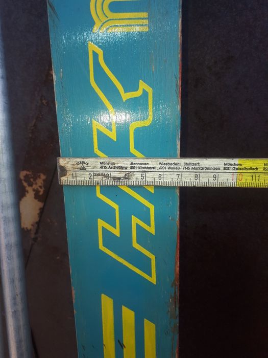 Продам  лыжи.   .