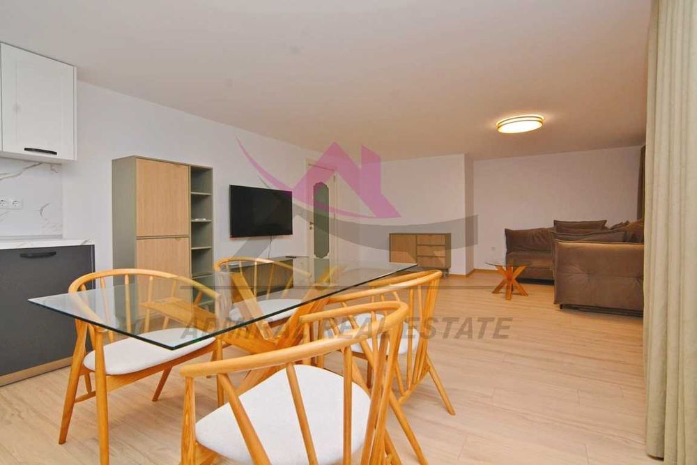 Дава се под наем Двустаен апартамент в Варна, Център - 50 кв.м за 650 € - Снимка #2