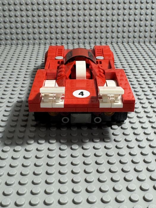 LEGO Speed Champions 76906 ferrari