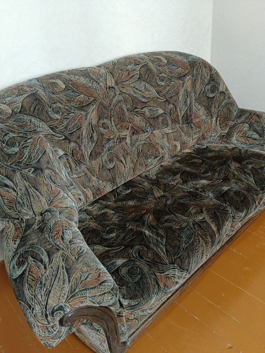 Продам диван Потютьков.