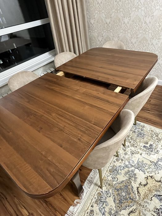 Продам широкий стол, для гостей б/у