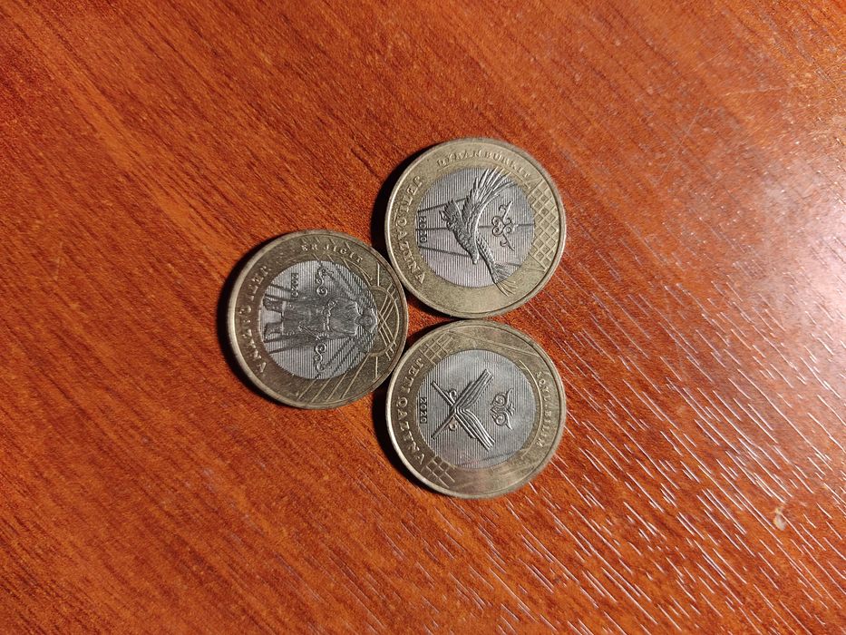 Продам коллекционные монеты