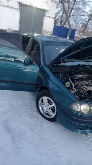 Продам Тойота Авенсис срочно