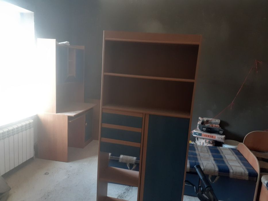 Крават шкаф сатылады