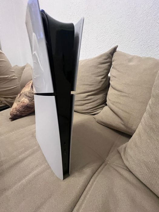 PlayStation 5 1TB
