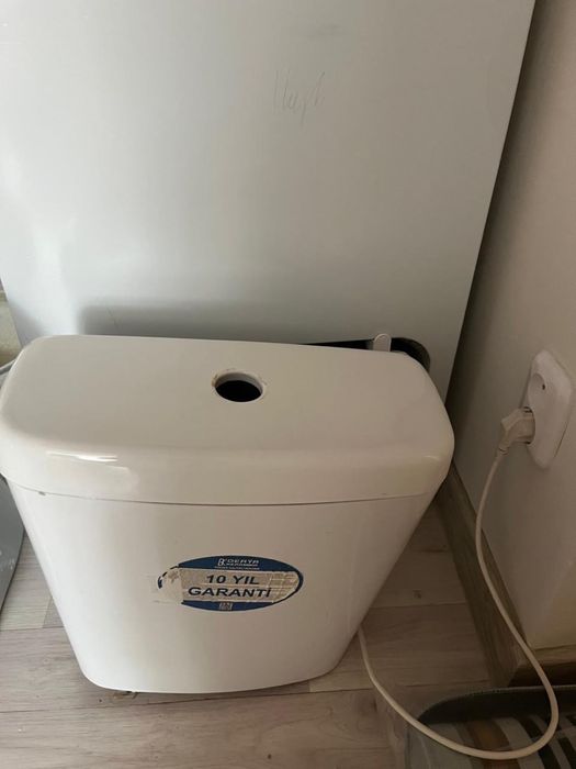 Срочно продам унитаз