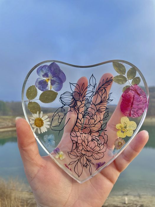 Плакет от епоксидна смола- Майка и дете