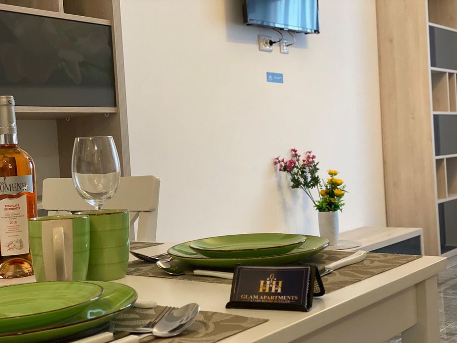 IS Central Palas!! Ap 1-2-3 Camere Regim Hotelier by GLAM Apartments