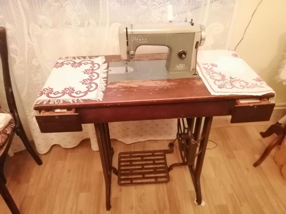 Mașină de cusut Ileana