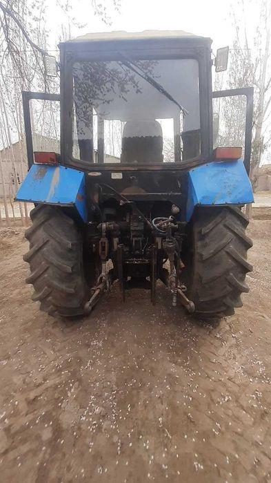 МТЗ 1025,2 Трактори сотилади