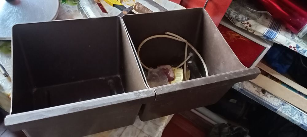 Продаётся Фруктовый ящик от холодильника.