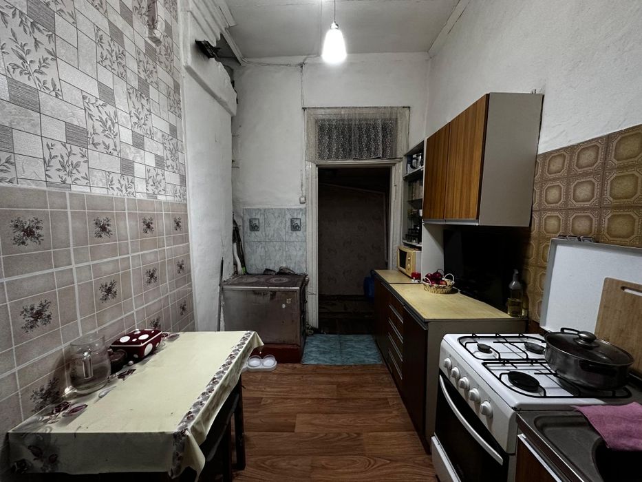 Продам квартиру в трехквартирном доме