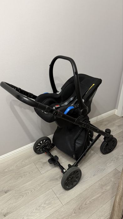 Продам коляску Anex 3 в 1