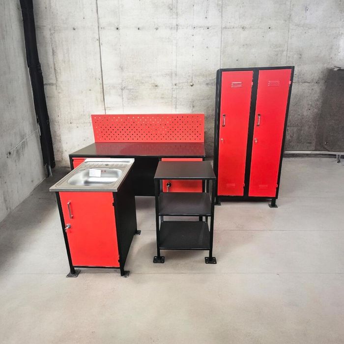 Шкаф металлический