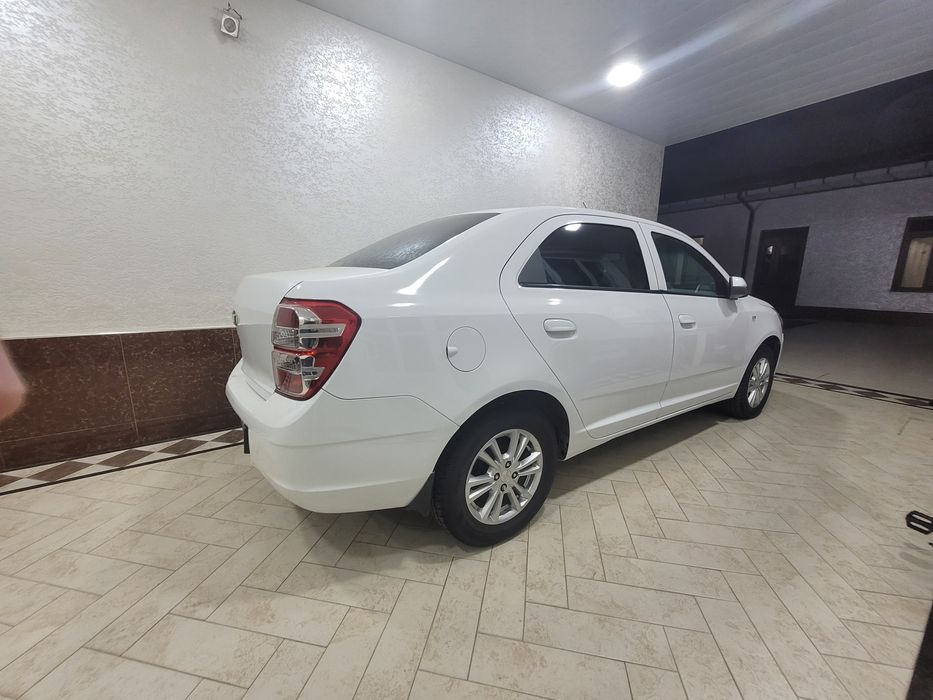 Chevrolet Cobalt 2018 — 4