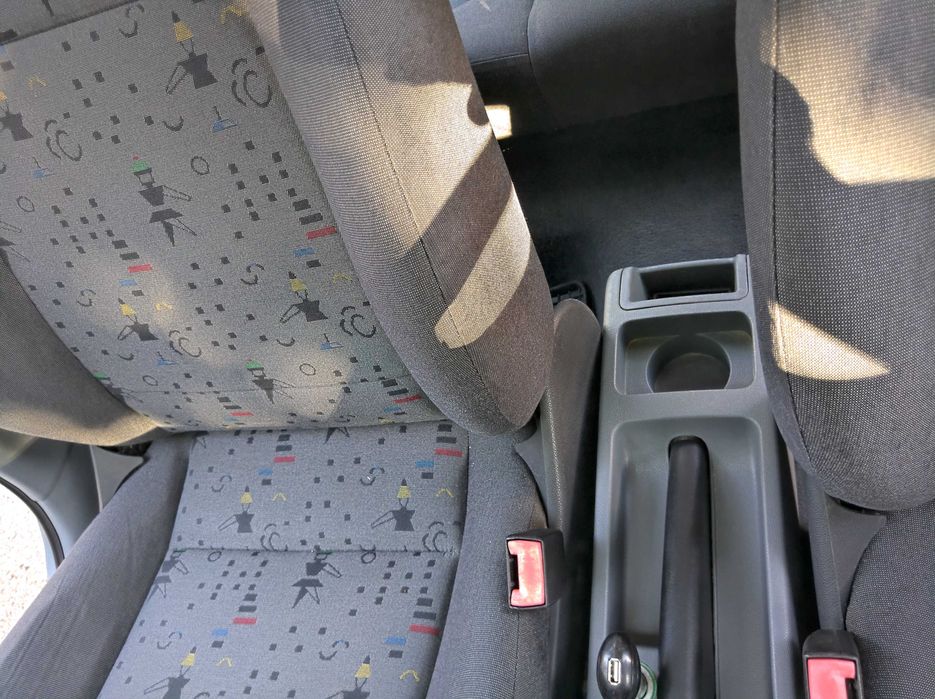 Шкода Фабия комби 1.4 бензин 2001