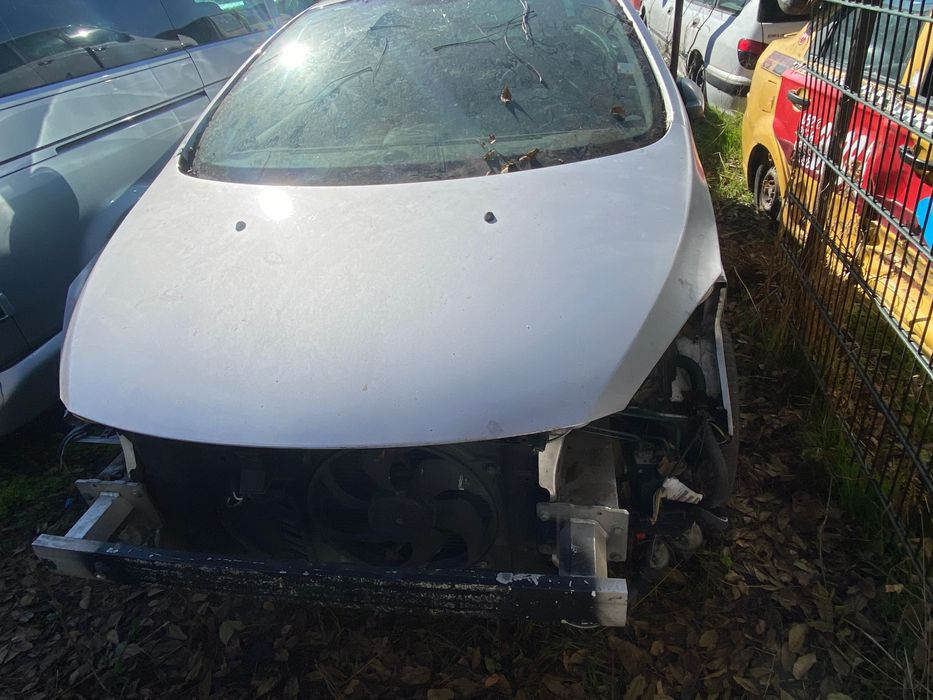 Продавам Пежо 307СС фейст лифт