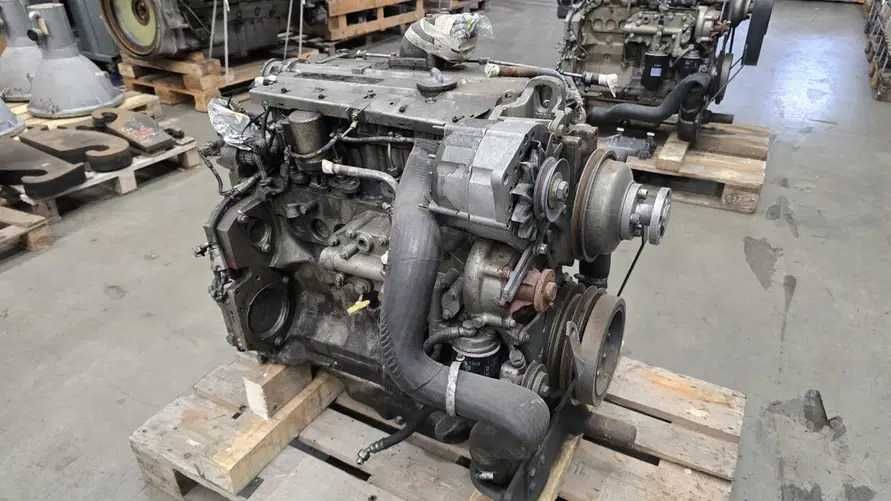 Motor Deutz BF4M1012EC – 74–95 kW / 2300 rpm – compatibil Atlas AR75, Bomag BW138, Liebherr L506