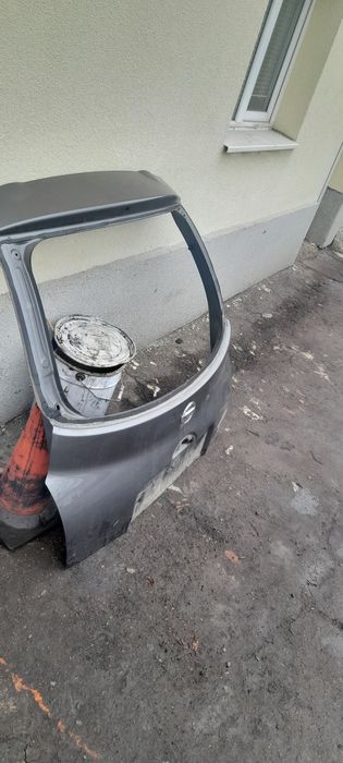 Задна врата Нисан Микра, К12.
