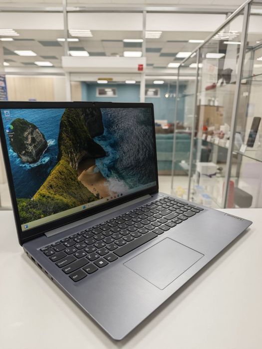 Ноутбук Lenovo 82RK