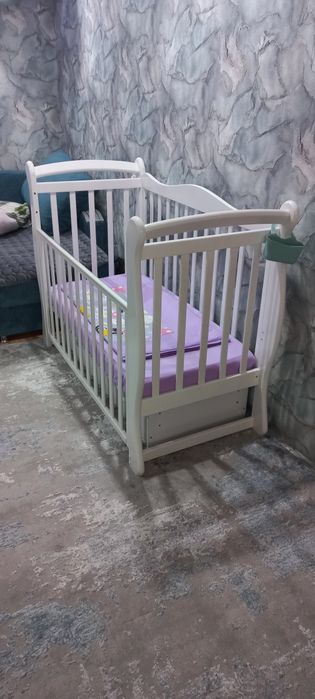 Продам детскую кроватку