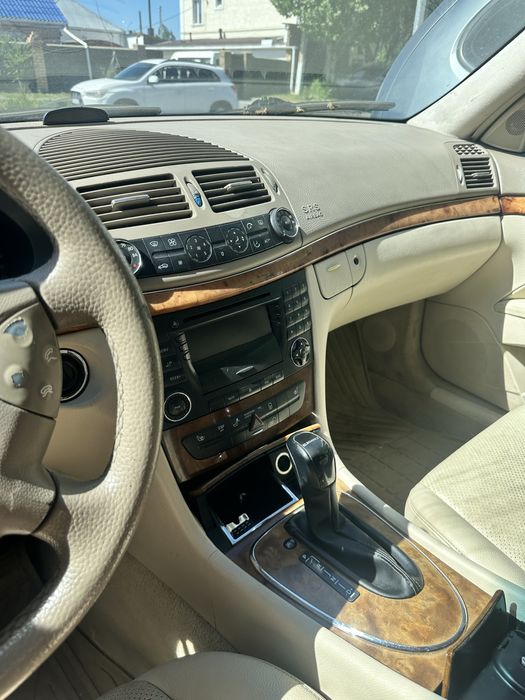 Продам мерседес w211