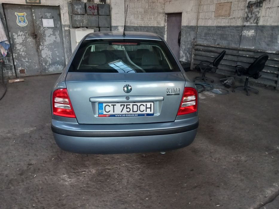Skoda octavia 1.6 benzina