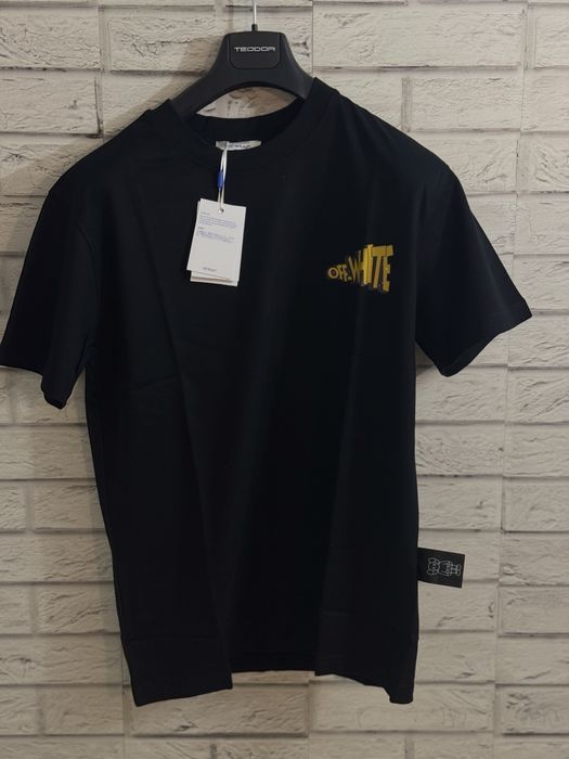 Висок клас тениски.Налични размери S,M,L,Xl,2Xl