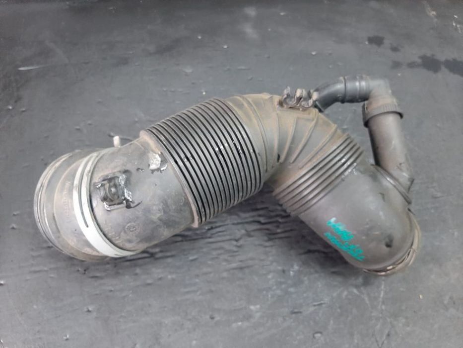 tubulatura admisie 2.0 tdi bmm audi a3 8p  vw passat b6 touran 1t2  golf 5 3c0129654p