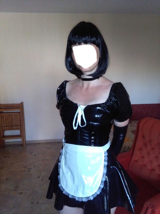 Лачена рокля "камериерка" два модела