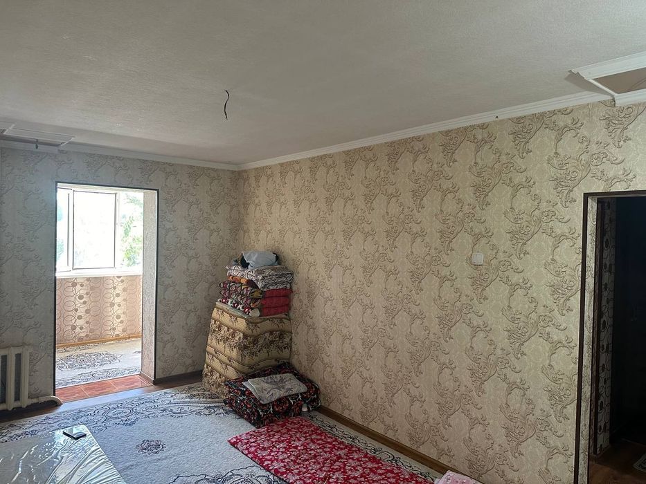 Yangi yolda 2xona  uy sotladi