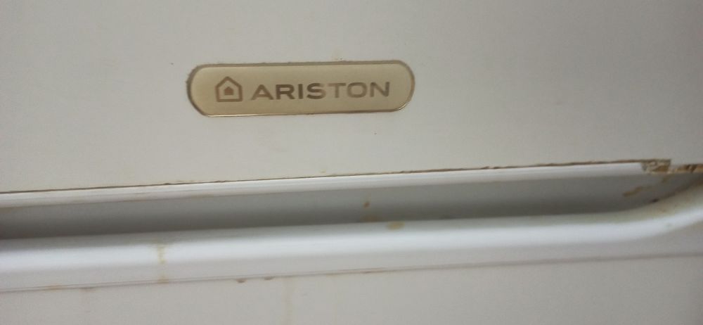 Продам  холодильник