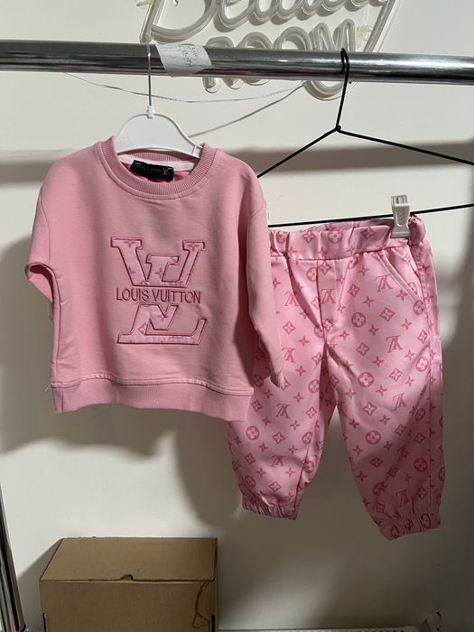 Seturi copii de la 6 luni la 2 ani