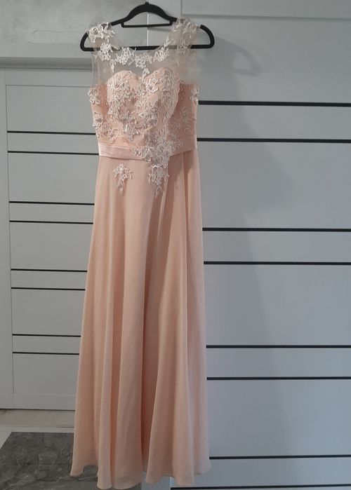 Платье по 6 тыс размеры есть