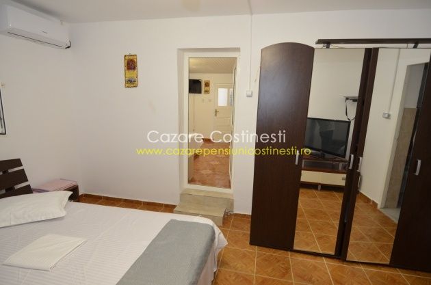 Casa proprietar costinesti