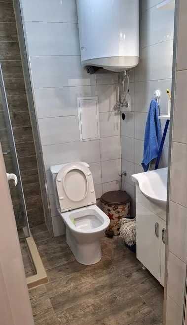 Дава се под наем Двустаен апартамент в Бургас, Меден рудник - зона Б - 55 кв.м за 153 € - Снимка #3