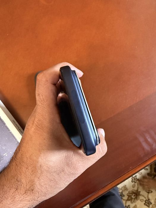 Продам или обменяю iphone 17 pro max 256
