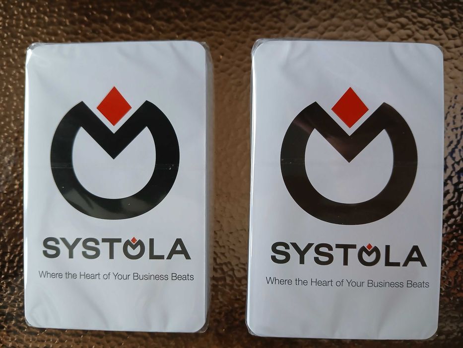 Продавам нови карти за игра – 52 + 3 броя