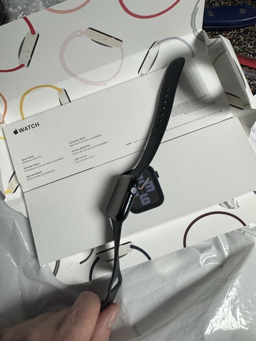 Apple Watch SE (Gen 2) 44 mm